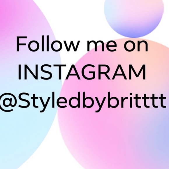 🥳 Black Friday Bundle Blowout Sale🥳 
Happening Now! Share & Like this Post♥️ - Picture 3 of 17